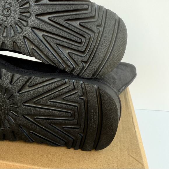 NIB • UGG Women's Classic Tall II Boot Size: 8 - Picture 7 of 8